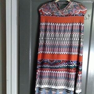 𝅺SHE'S COOL HALTER TYPE LONG DRESS. SIZE SMALL